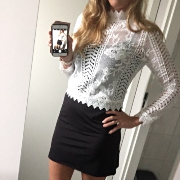 Lace High Neck Long Sleeve Top - Picture 8 of 8